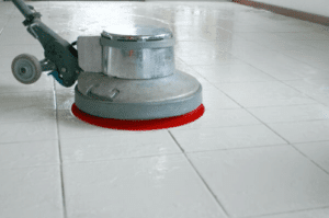 pulizia pavimenti in ceramica